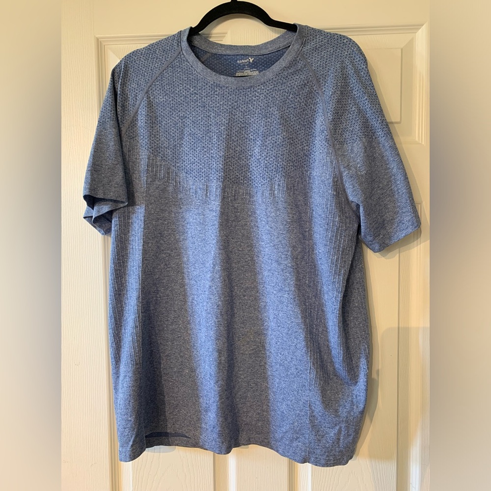 Men’s Old Navy Active “Go-Fresh” Shirt